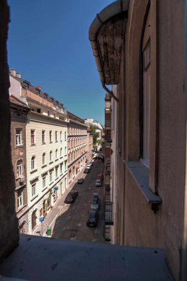 Pau Stylish Studios In The Heart Of Budapest Eksteriør bilde