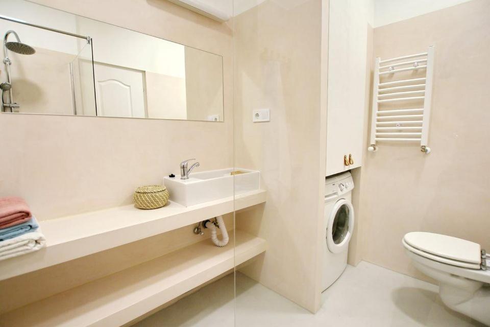 Pau Stylish Studios In The Heart Of Budapest Eksteriør bilde